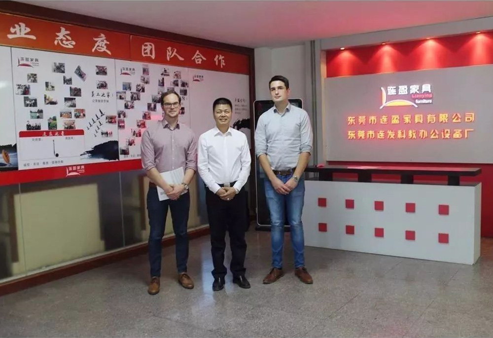 【德國】客戶慕名而來，一睹鐵床生產廠家連盈風采